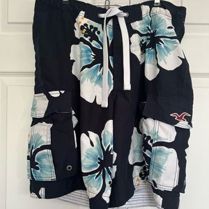 Men’s Hollister SwimTrunks/Shorts Size 32